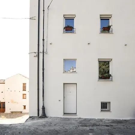 Tatta & Nanna Guest house 3*